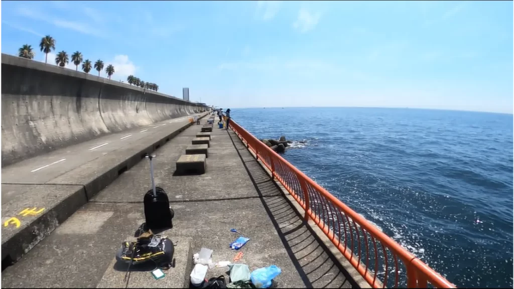 平磯海釣り公園の釣り場の中央