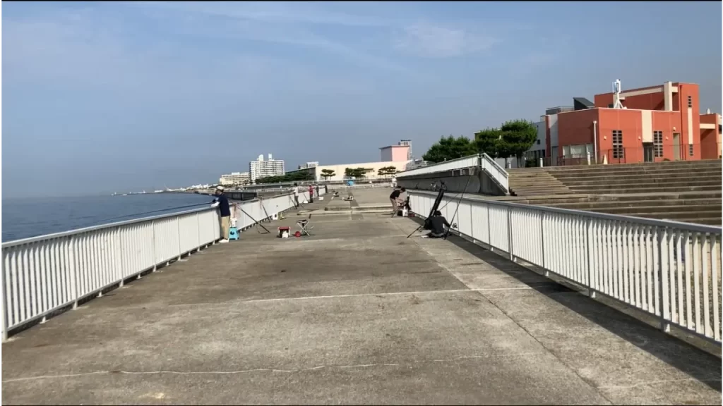 大蔵海岸の中央堤防の釣りポイント