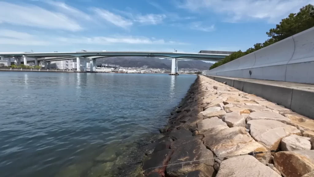 南芦屋浜西護岸中央北の釣りポイントの北側