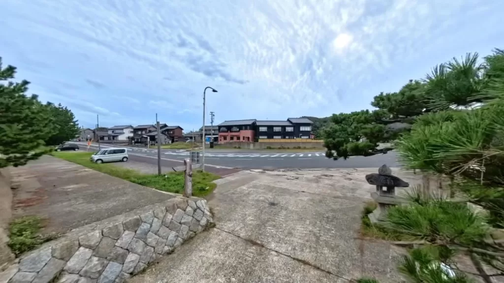 浅茂川漁港の釣り場の駐車場